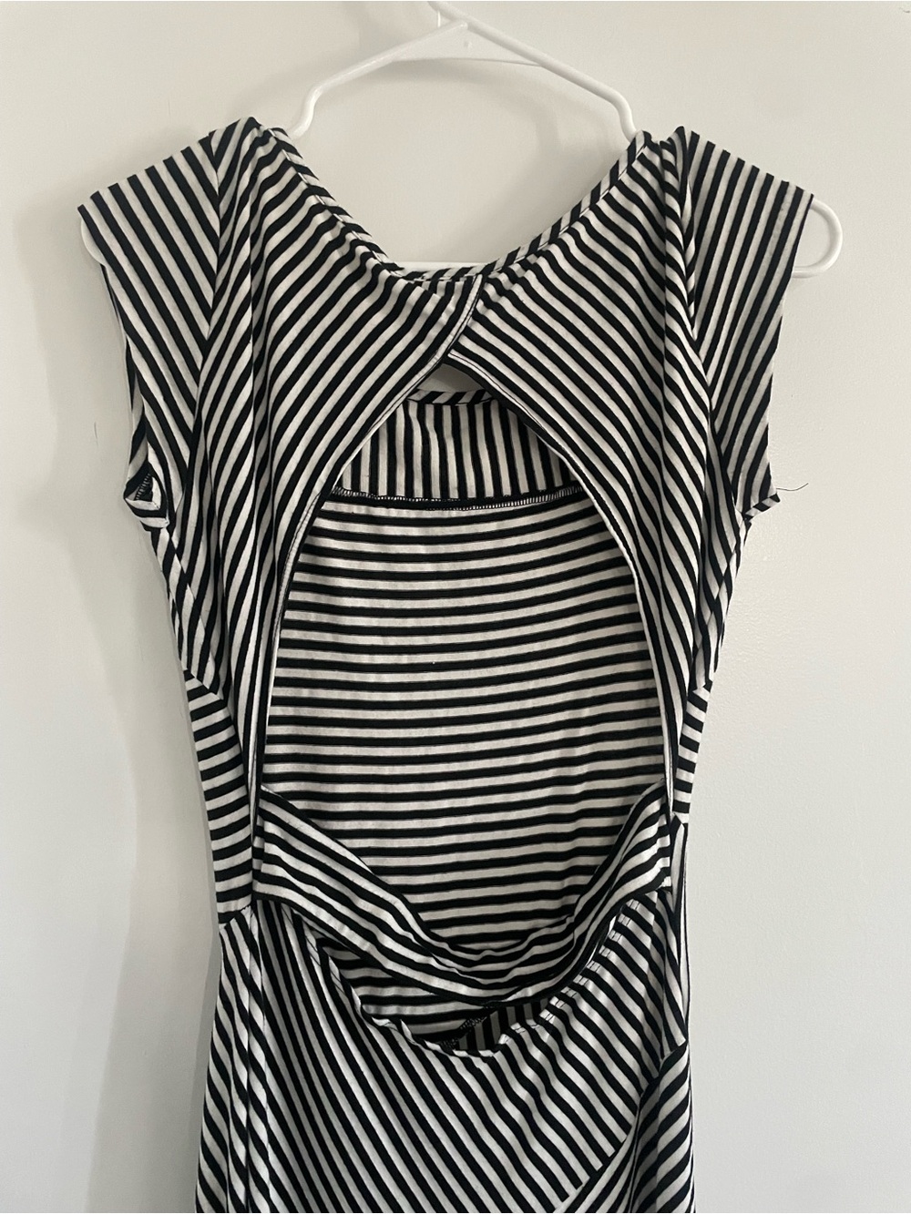 Black and White Striped Women’s Tiered Maxi Dress size Small - Picture 4 of 5